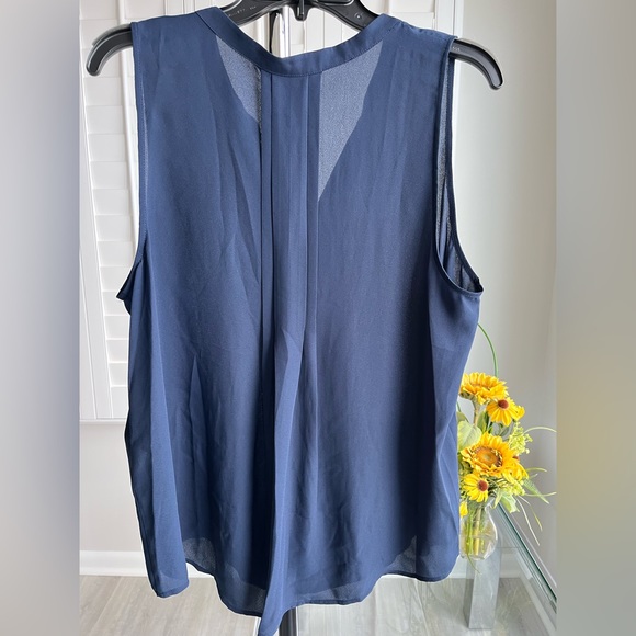 41 HAWTHORN Dark Blue Sheer Pleated Sleeveless Split/V-neck Neck Blouse Size XL - Picture 5 of 5